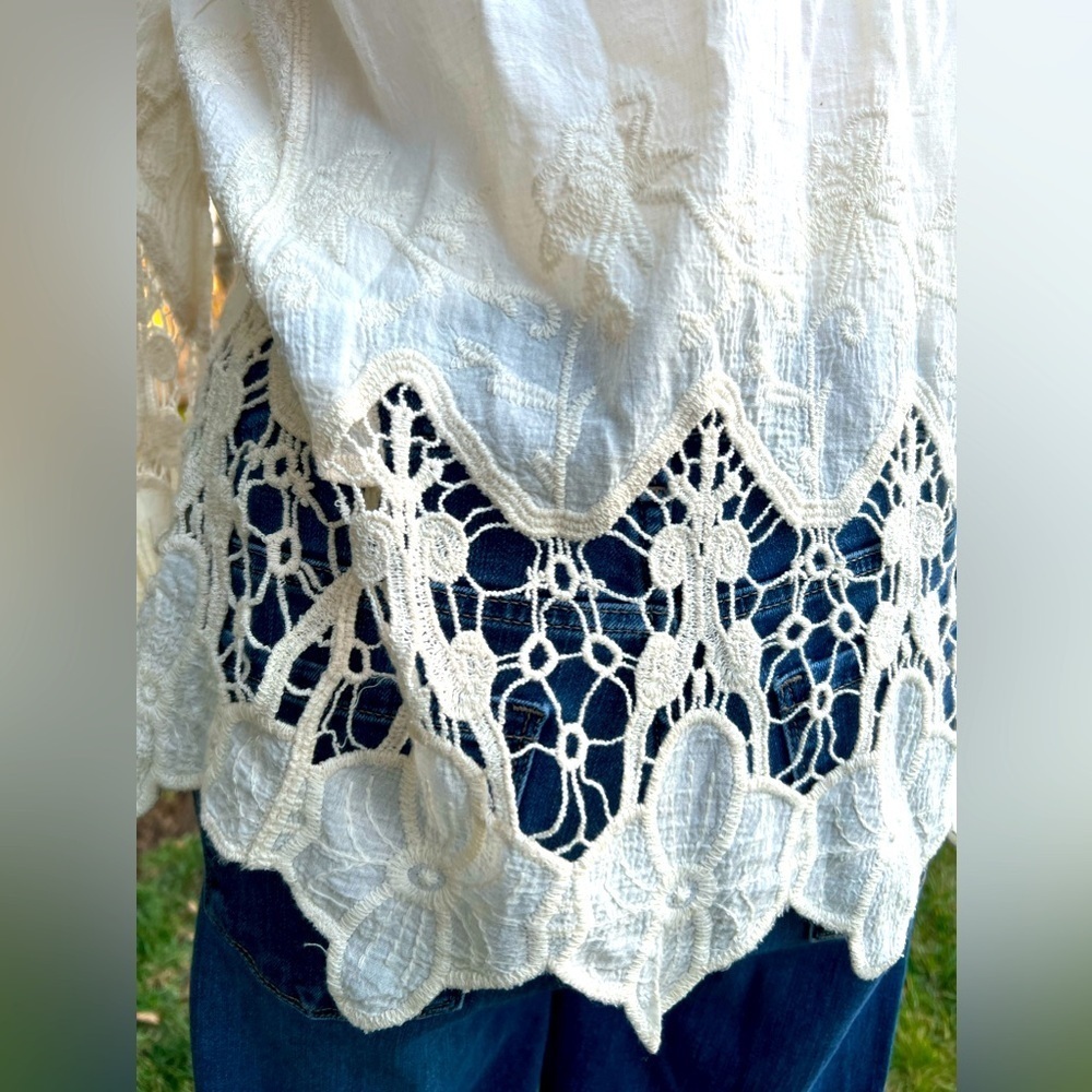 LAPIS BOHO Elegant Cream Lace Women's Top - Picture 7 of 9
